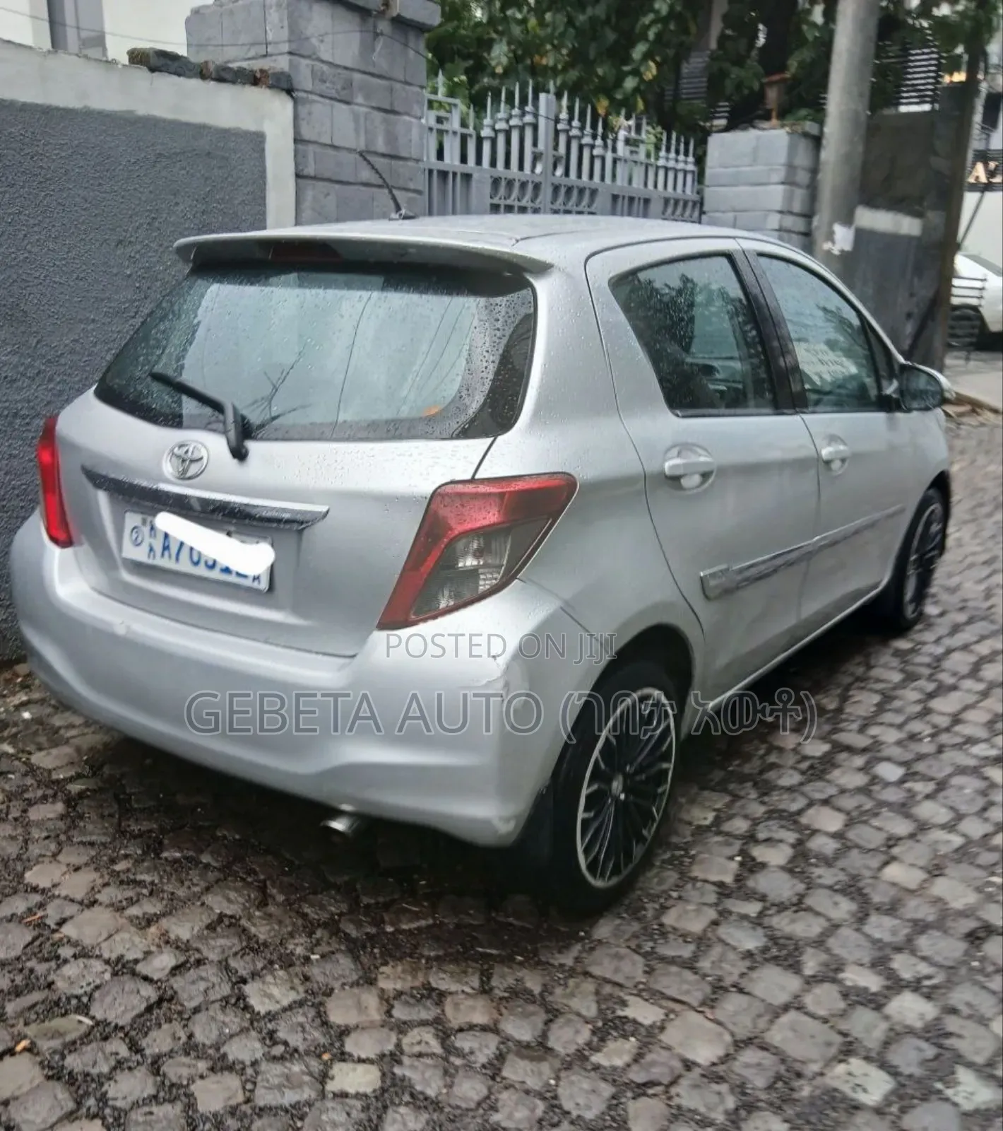 Toyota Yaris 2012