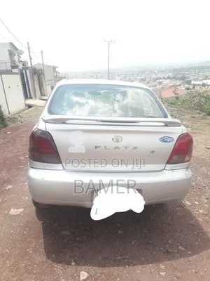 Toyota Platz 2001 Silver