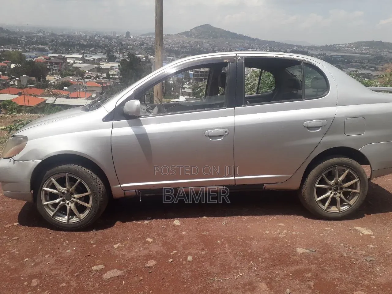 Toyota Platz 2001 Silver