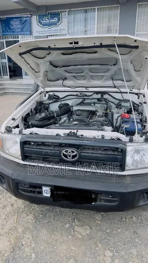 Toyota Mark II 2022 White