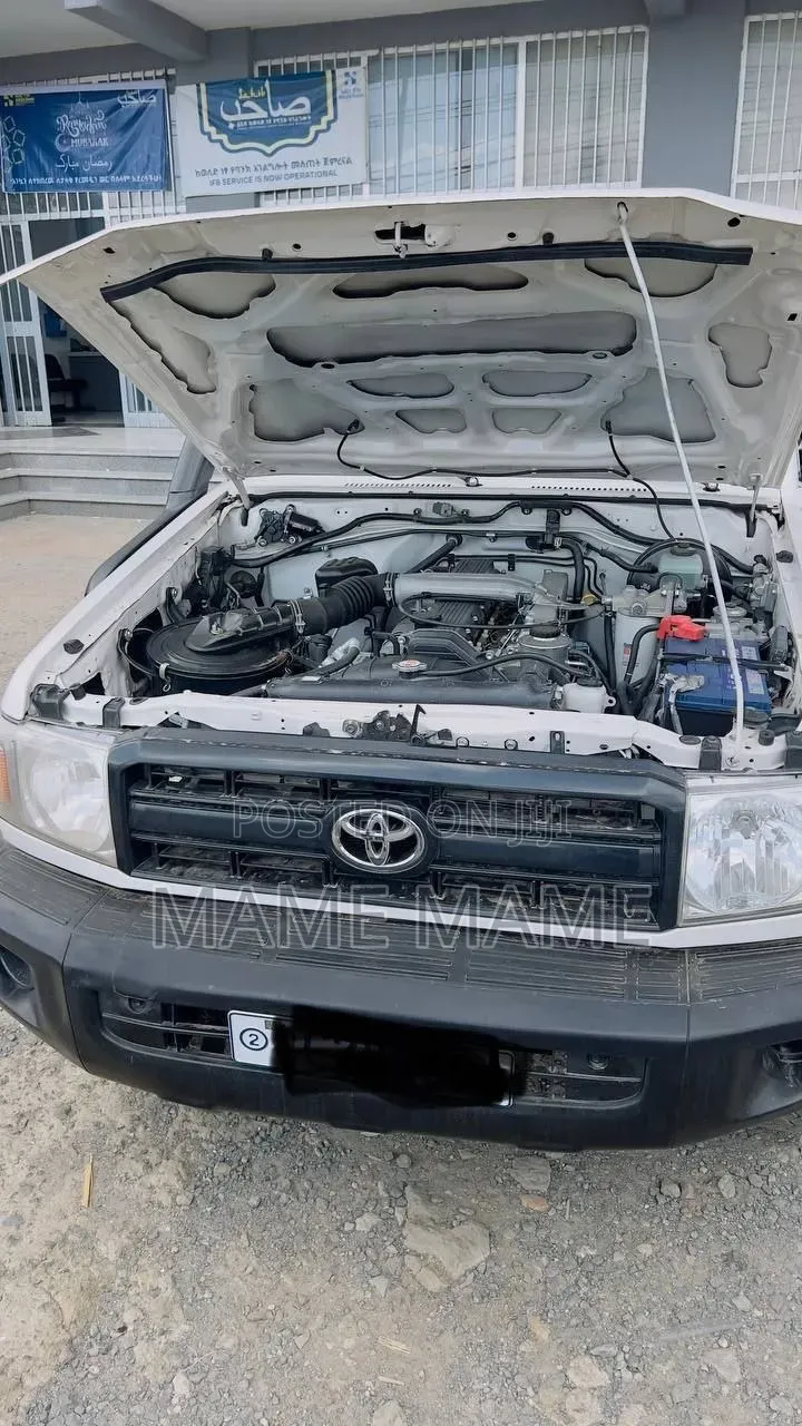 Toyota Mark II 2022 White