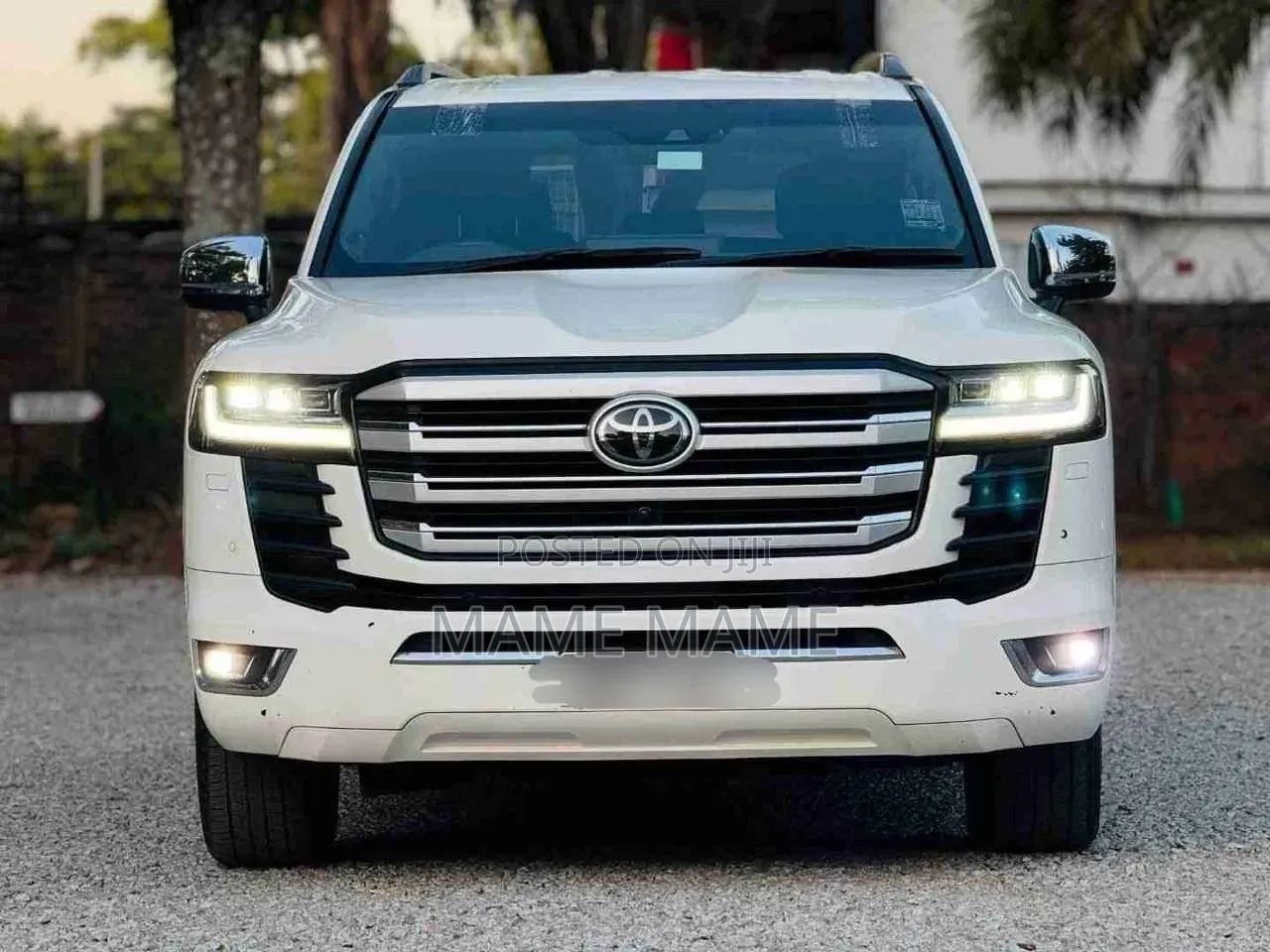 Toyota Land Cruiser 2022 White