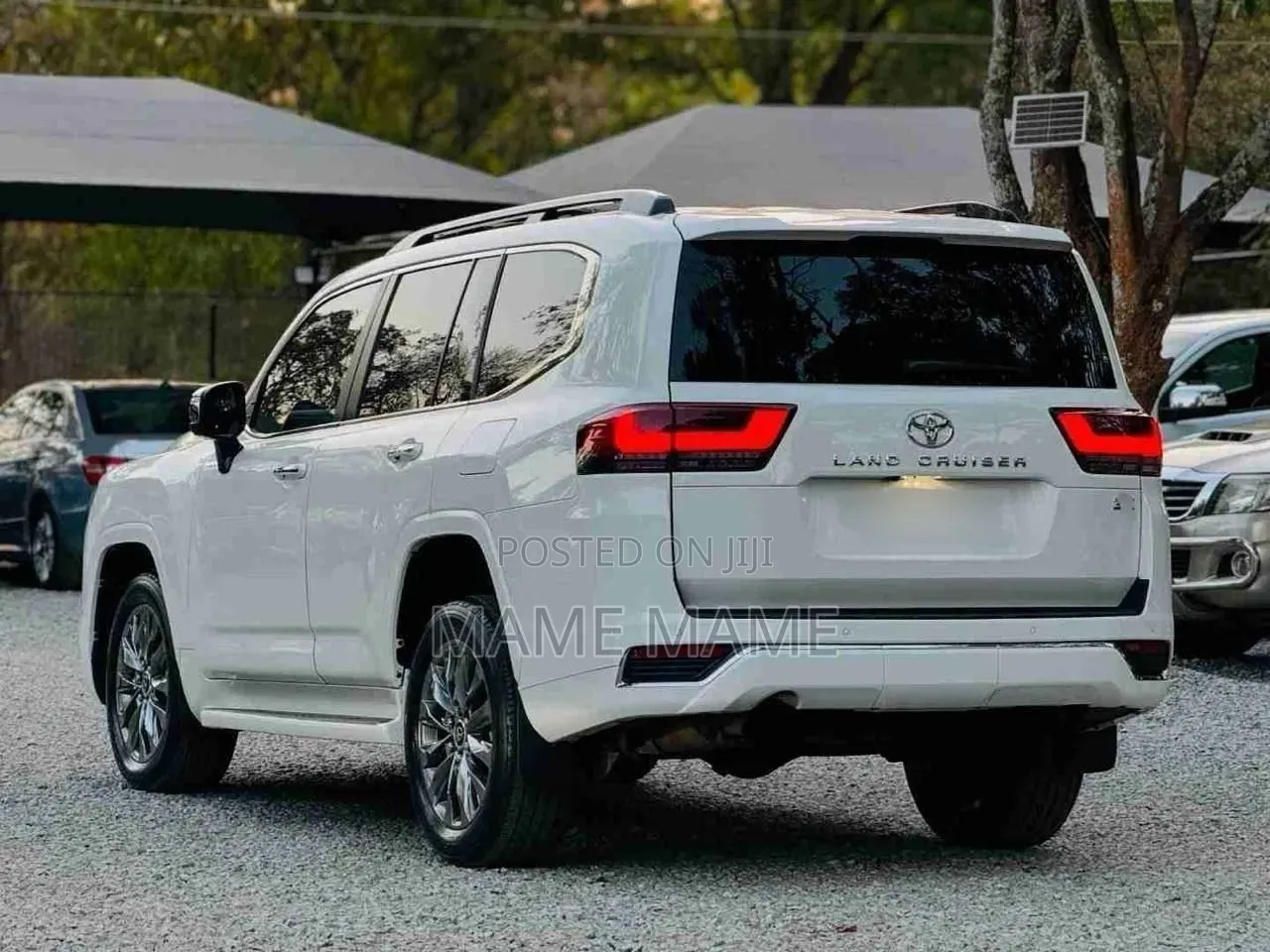 Toyota Land Cruiser 2022 White