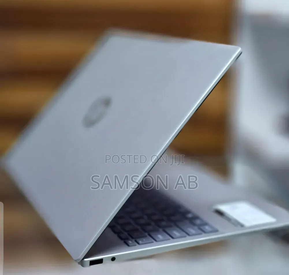 New Laptop HP Pavilion 15 8GB Intel Core Ultra 5 SSD 512GB