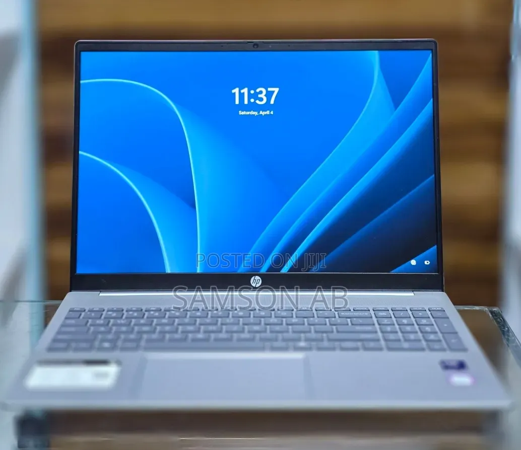 New Laptop HP Pavilion 15 8GB Intel Core Ultra 5 SSD 512GB