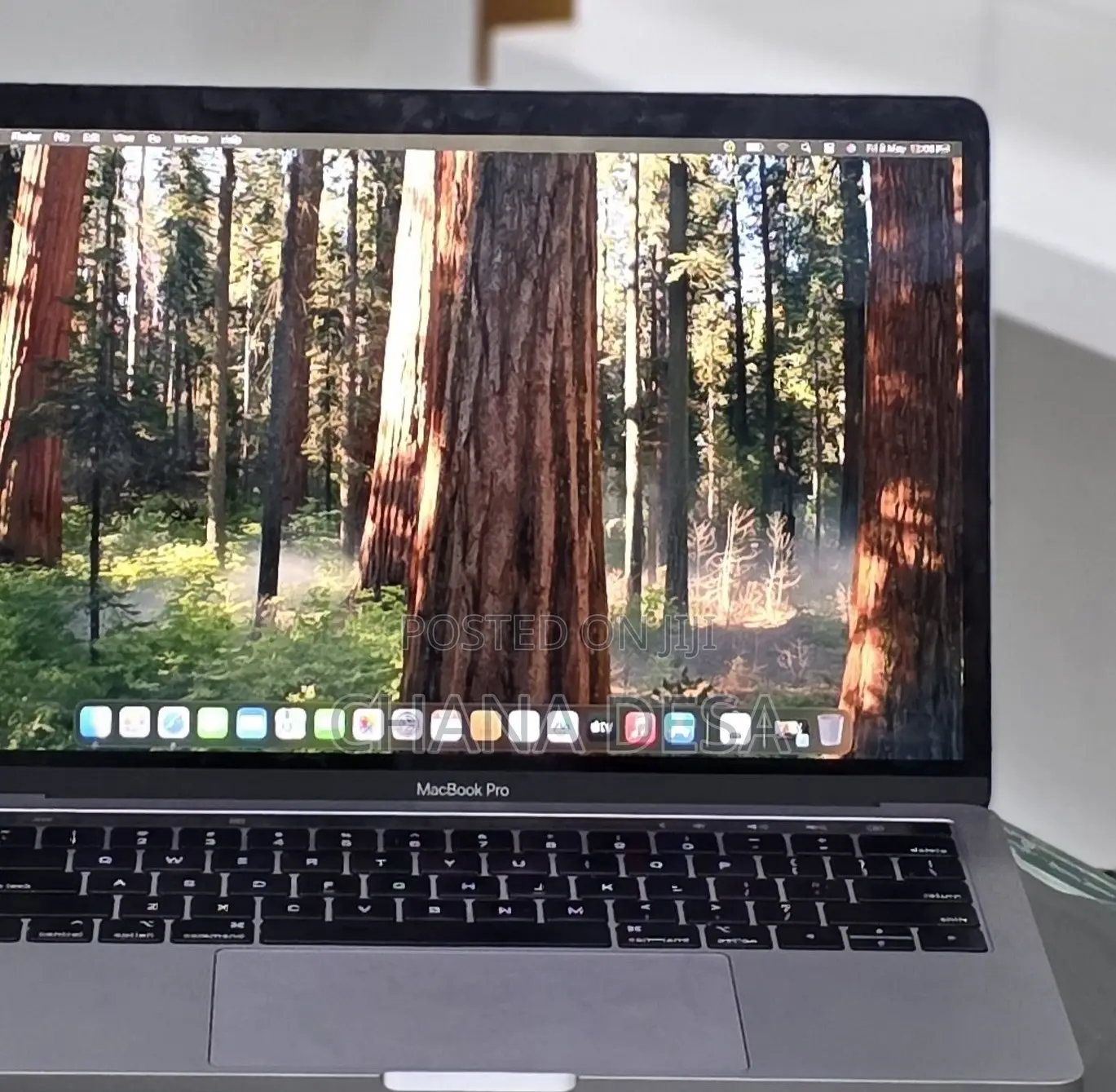 New Laptop Apple MacBook Pro 2019 16GB Intel Core i7 SSD 256GB
