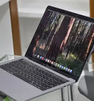 New Laptop Apple MacBook Pro 2019 16GB Intel Core i7 SSD 256GB