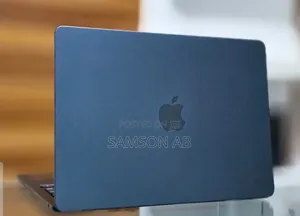 New Laptop Apple MacBook Air 2025 M4 16GB Apple M4 SSD 256GB