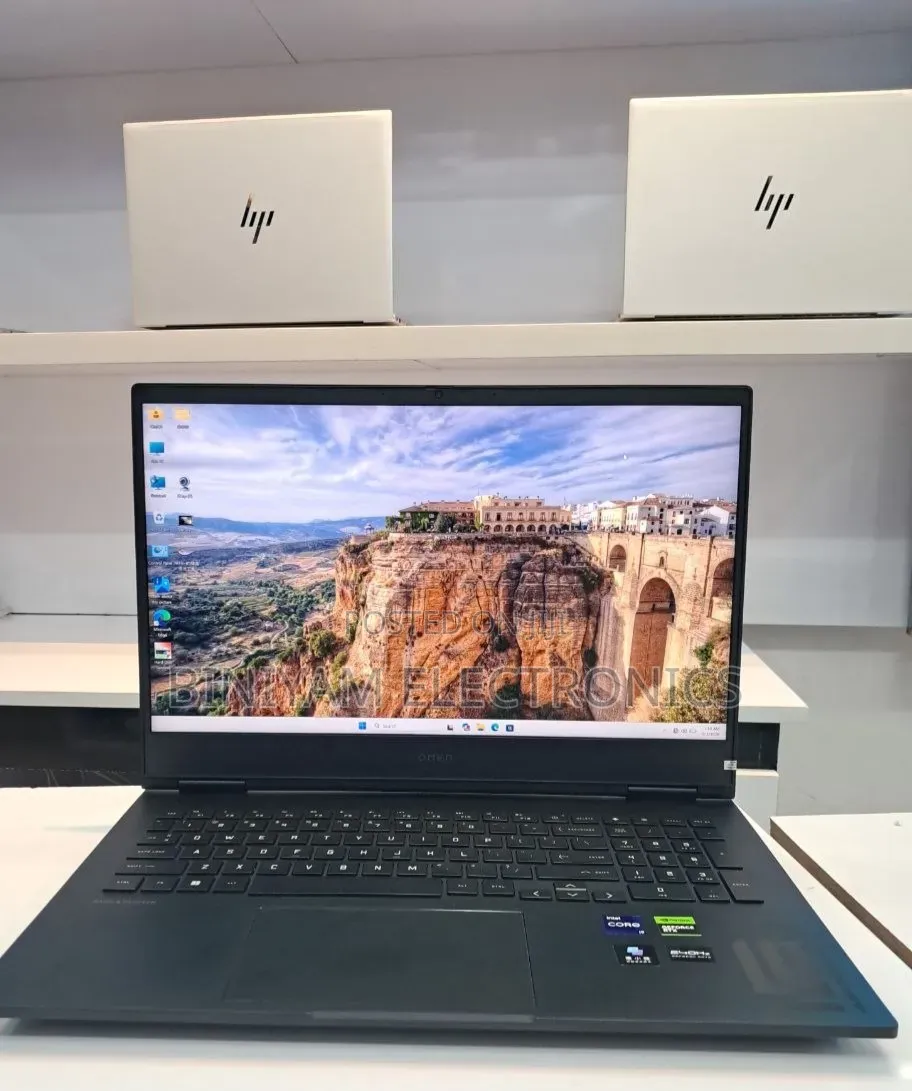 New Laptop HP Omen 16 16GB Intel Core i9 SSD 1T