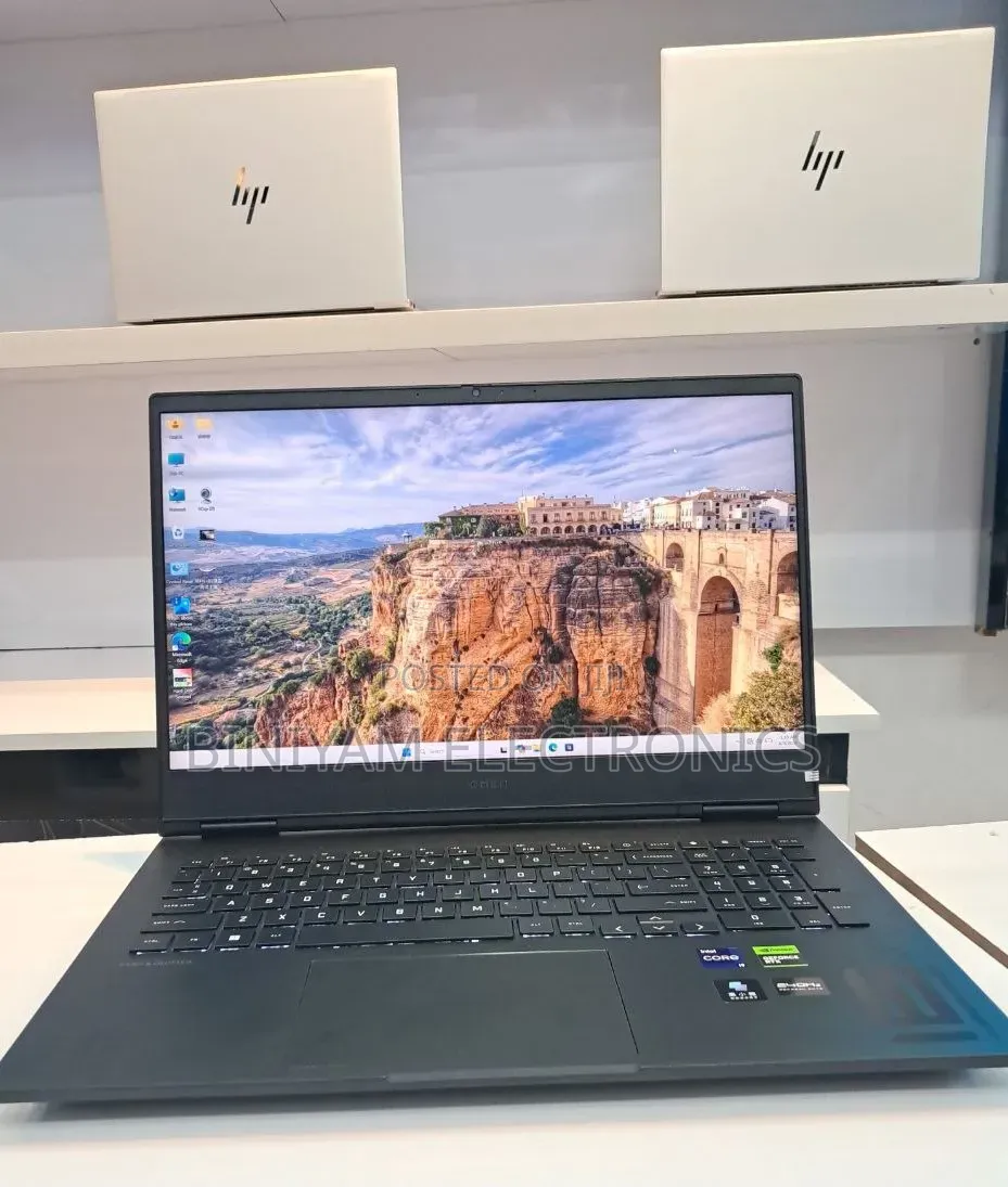 New Laptop HP Victus 16 16GB Intel Core i7 SSD 1T