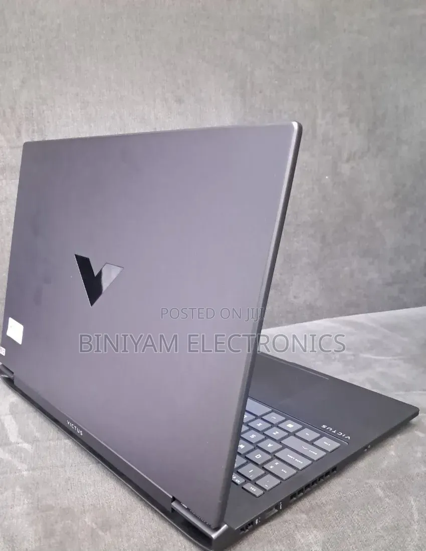 New Laptop HP Victus 16 16GB Intel Core i7 SSD 1T