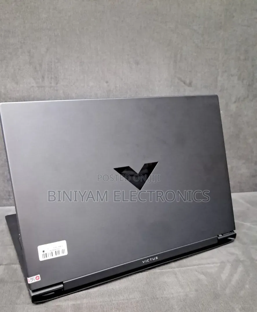 New Laptop HP Victus 16 16GB Intel Core i7 SSD 1T