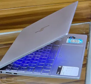 New Laptop HP Envy 14 8GB Intel Core i5 SSD 256GB