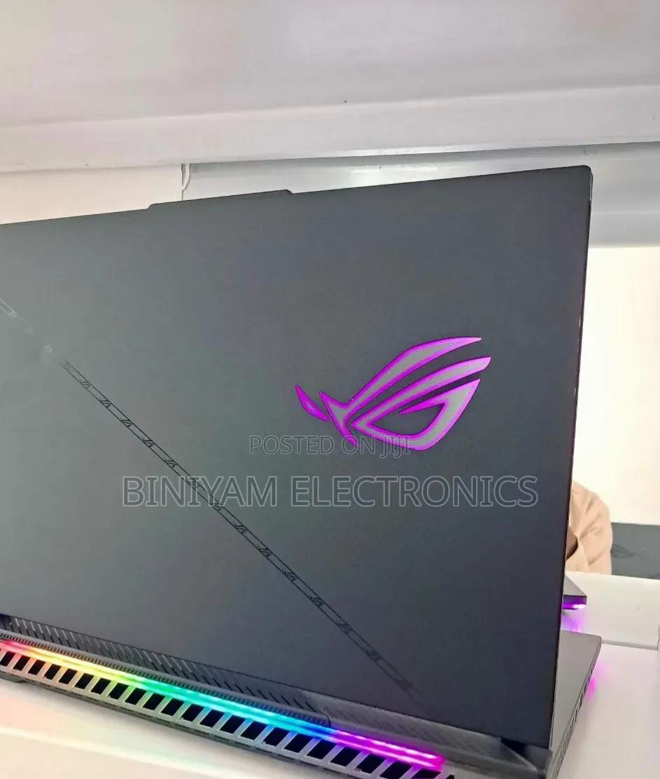 New Laptop Asus ROG Strix G15 16GB Intel Core i9 SSD 1T