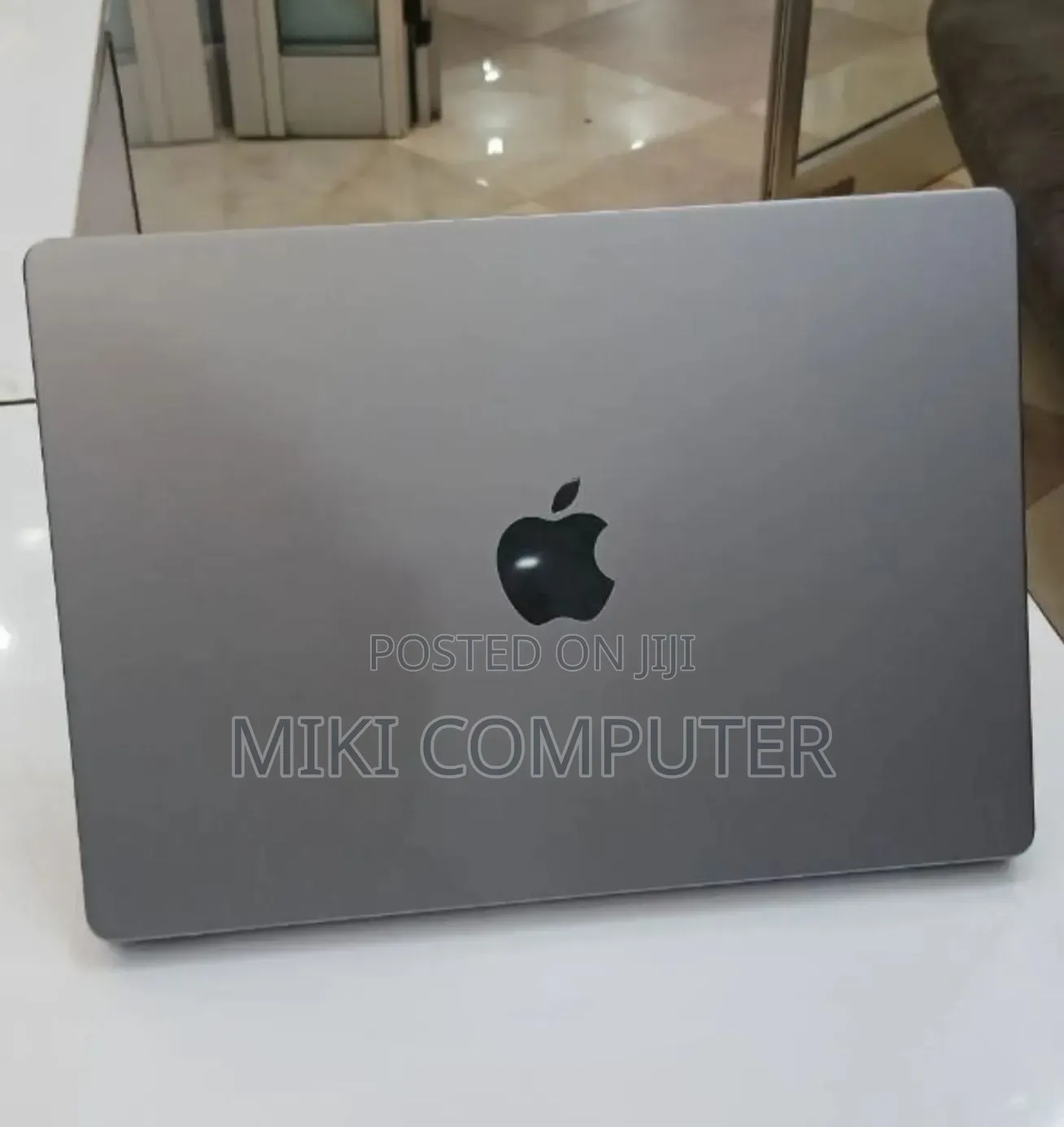 New Laptop Apple MacBook Pro 2020 M1 16GB Intel SSD 512GB