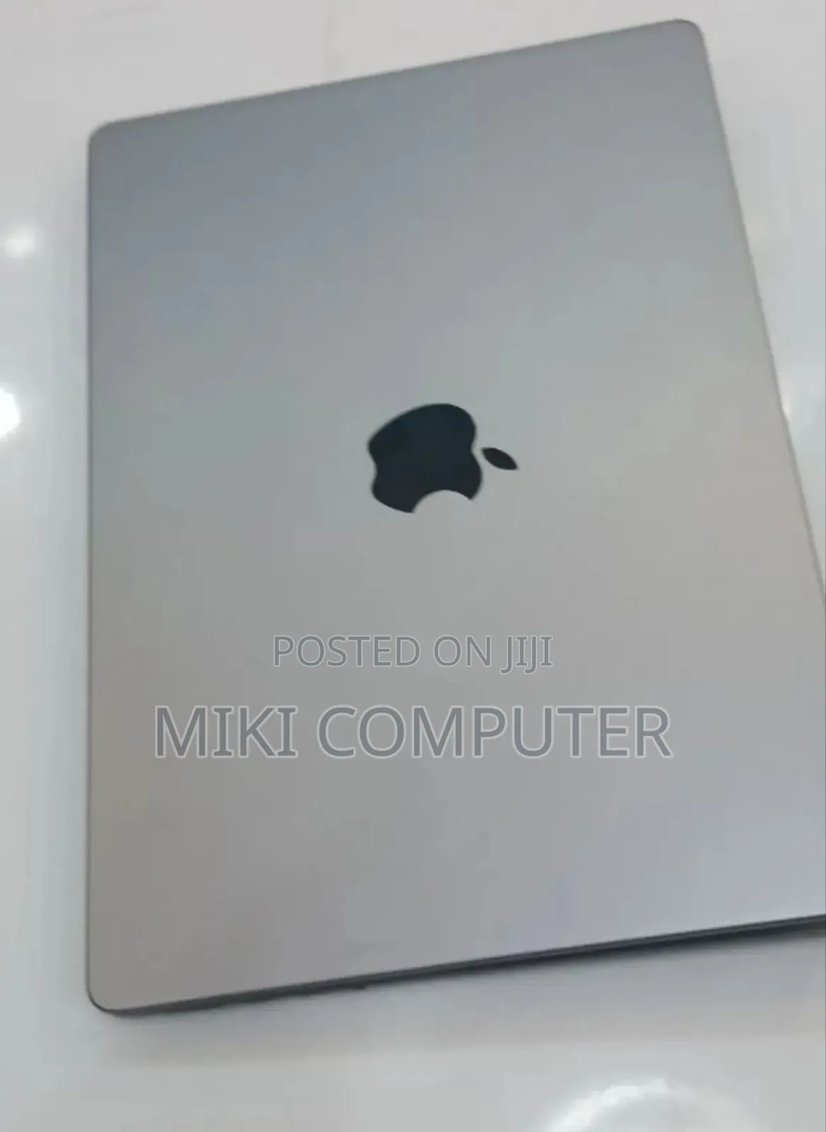 New Laptop Apple MacBook Pro 2020 M1 16GB Intel SSD 512GB
