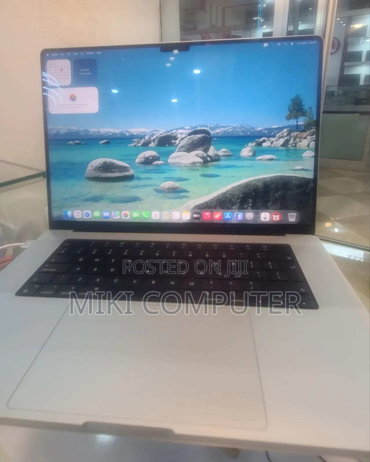 New Laptop Apple MacBook Pro 2020 M1 32GB Intel SSD 1T
