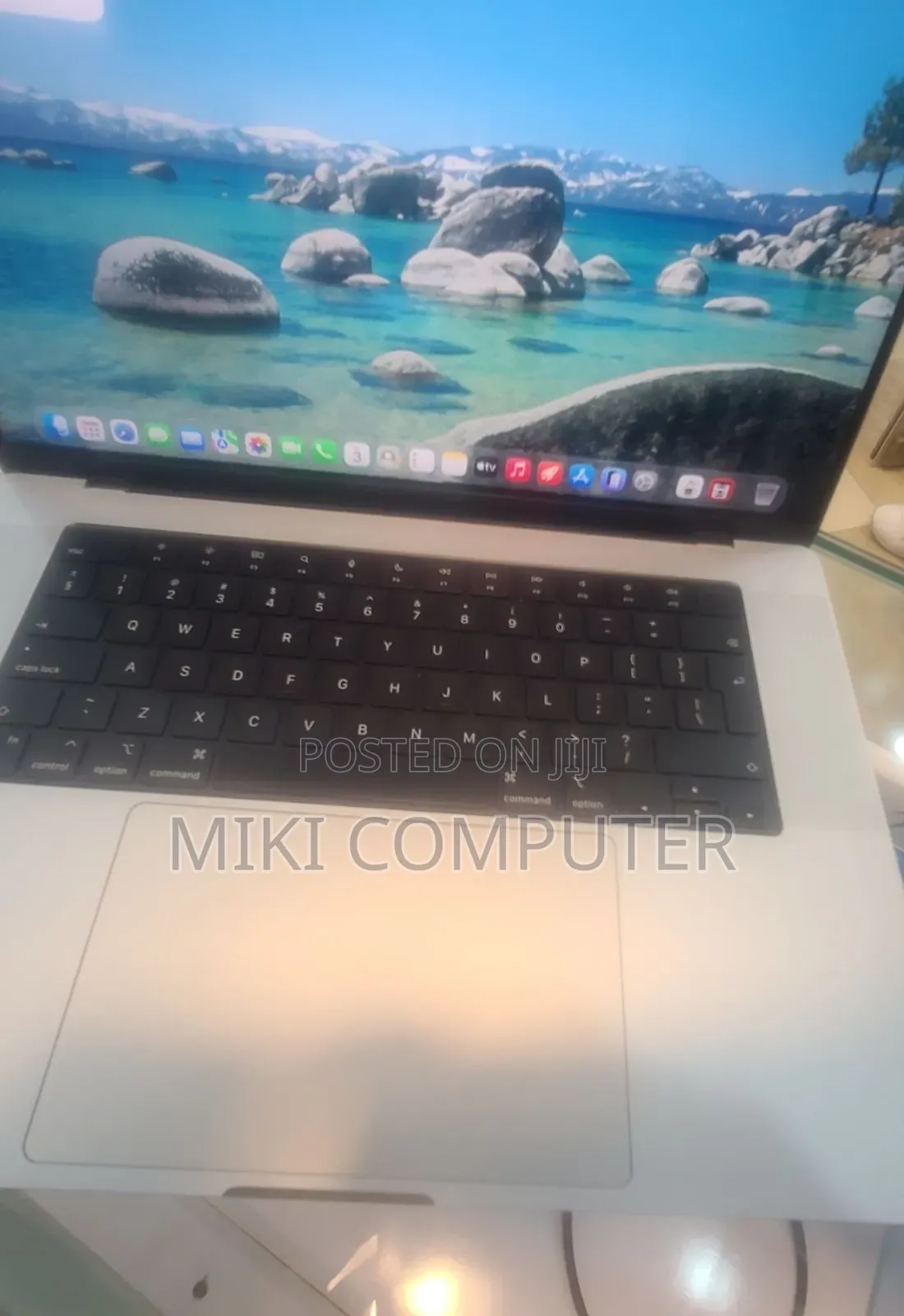 New Laptop Apple MacBook Pro 2020 M1 32GB Intel SSD 1T