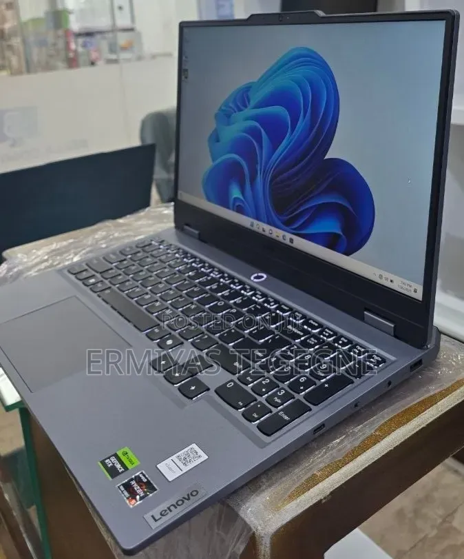 New Laptop Lenovo Ideapad 3 16GB AMD Ryzen 5 SSD 512GB