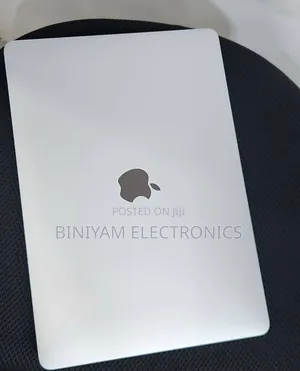 New Laptop Apple MacBook Pro 2020 16GB Intel Core i7 SSD 512GB