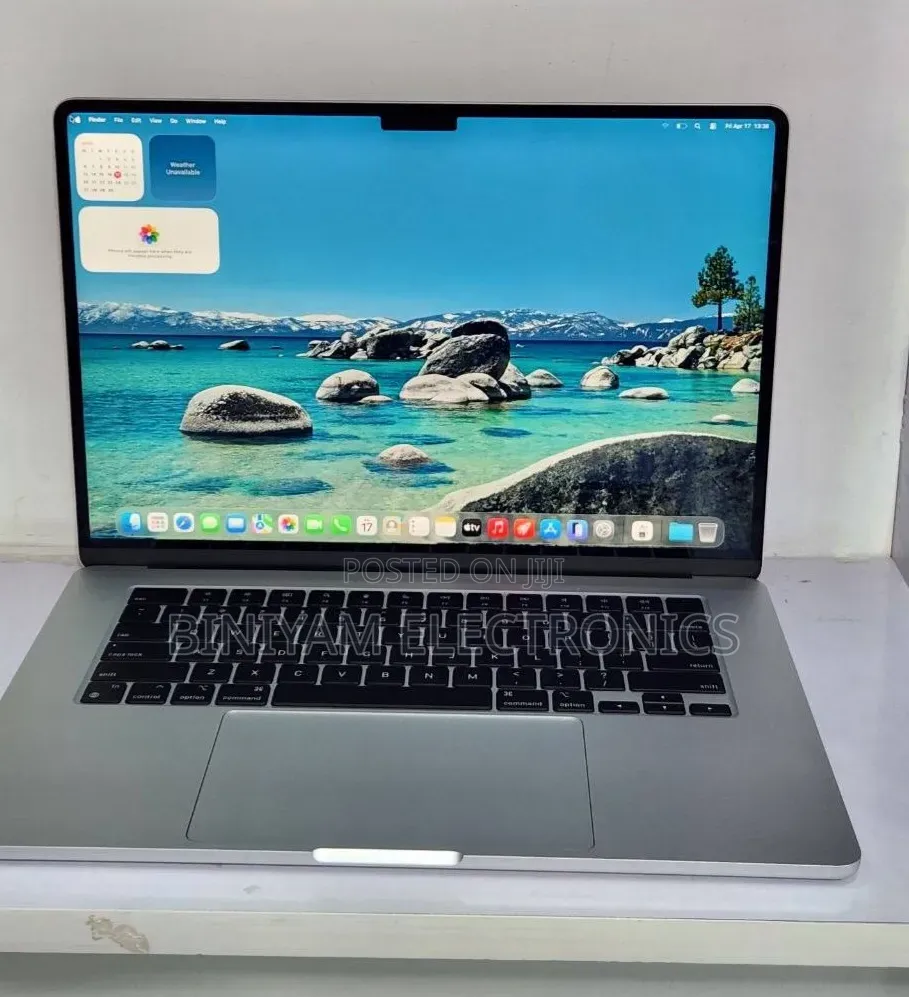 New Laptop Apple MacBook Pro 8GB Apple M3 SSD 512GB