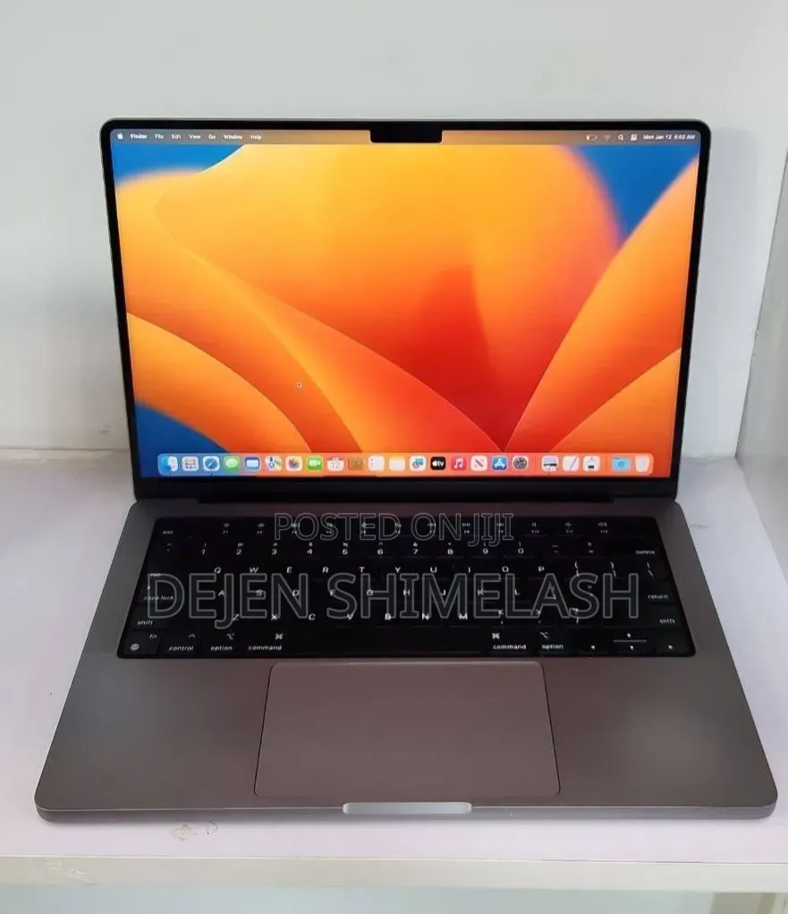 New Laptop Apple MacBook Pro 2020 M1 16GB AMD Ryzen 5 SSD 512GB