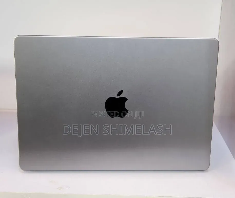 New Laptop Apple MacBook Pro 2020 M1 16GB AMD Ryzen 5 SSD 512GB
