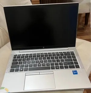 New Laptop HP EliteBook 840 G8 16GB Intel Core i5 SSD 512GB