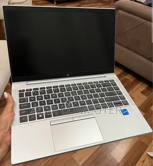 New Laptop HP EliteBook 840 G8 16GB Intel Core i5 SSD 512GB