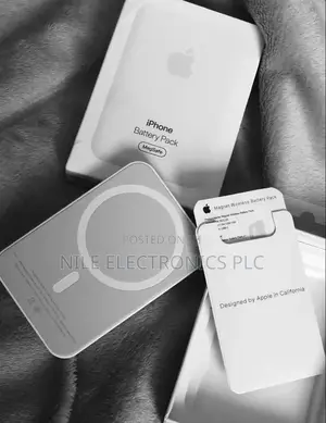 Original Apple Magsafe Battery Pack a Matte Clear Finish