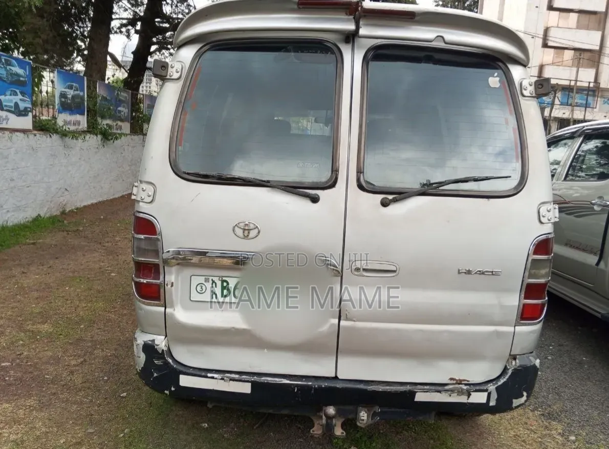 Toyota HiAce 2007 Grey