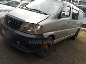 Toyota HiAce 2007 Grey