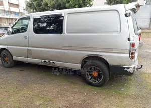 Toyota HiAce 2007 Grey