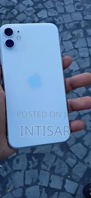 Apple iPhone 11 64 GB White