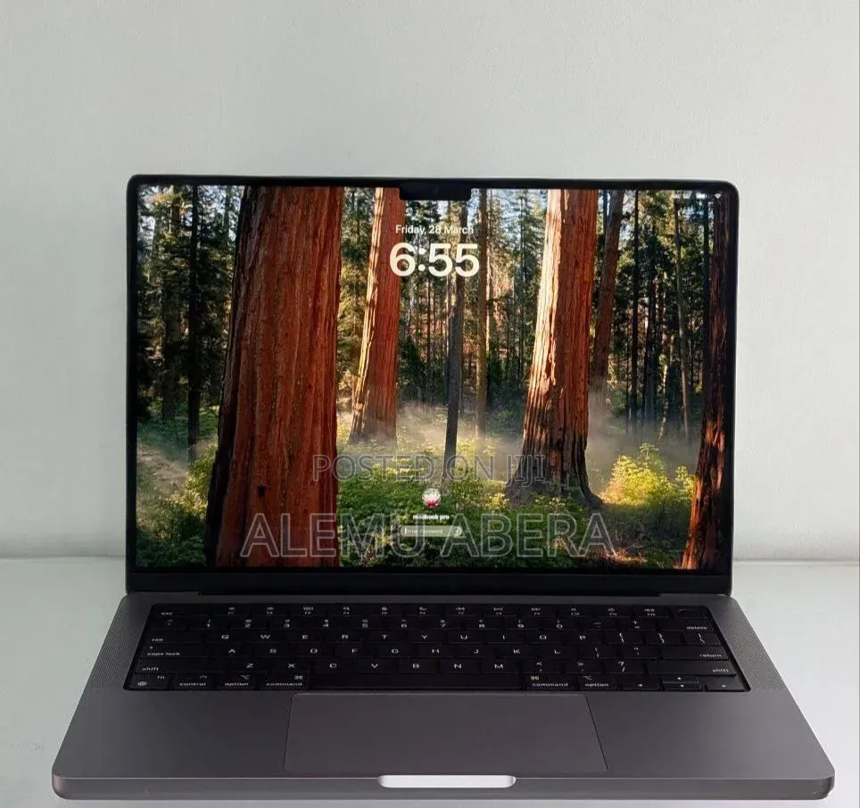 New Laptop Apple MacBook Pro 2020 M1 16GB Apple M1 SSD 512GB