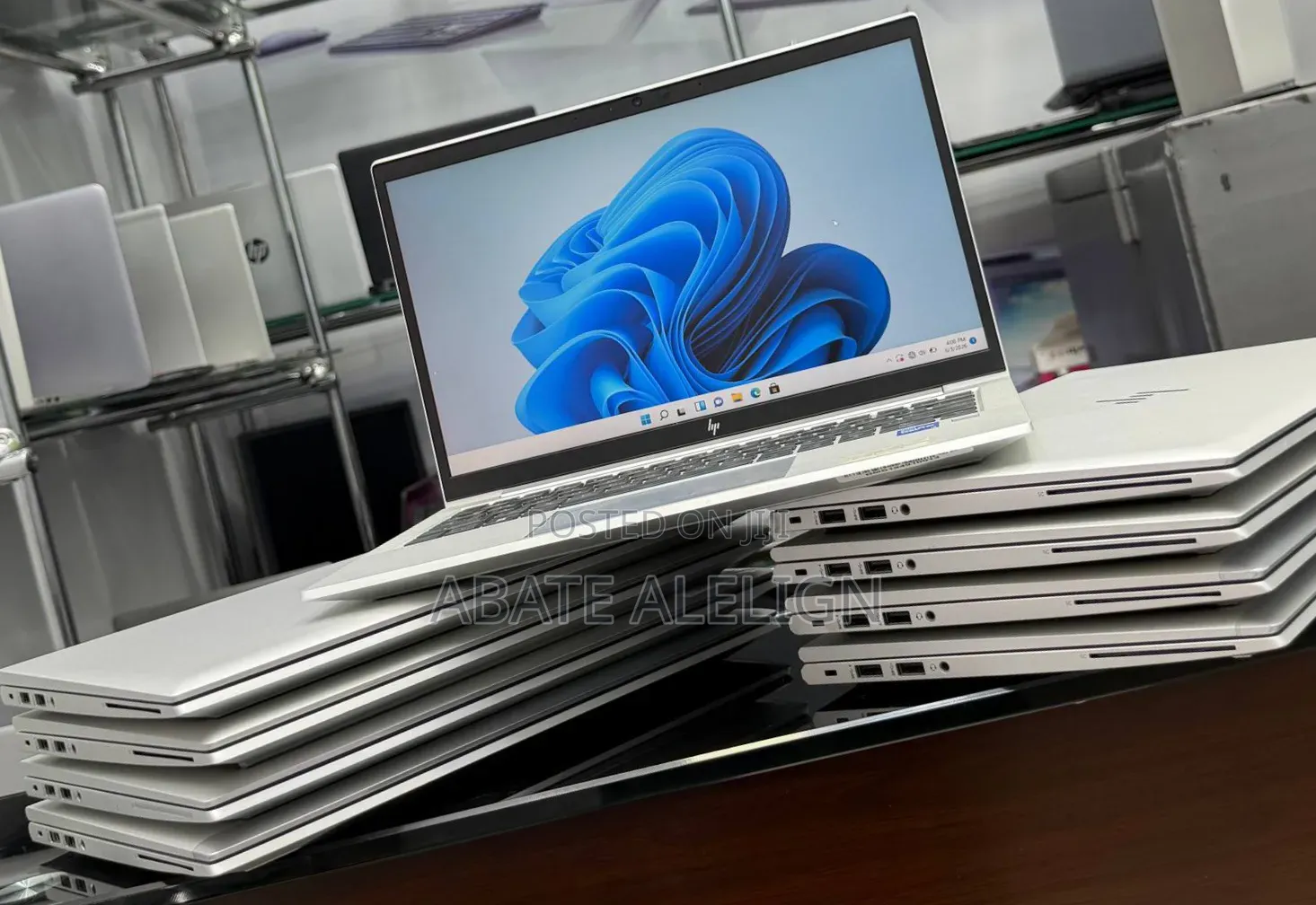 New Laptop HP EliteBook 840 G8 8GB Intel Core i5 SSD 512GB