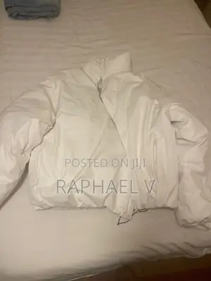 Bershka Original White Puffer Jacket