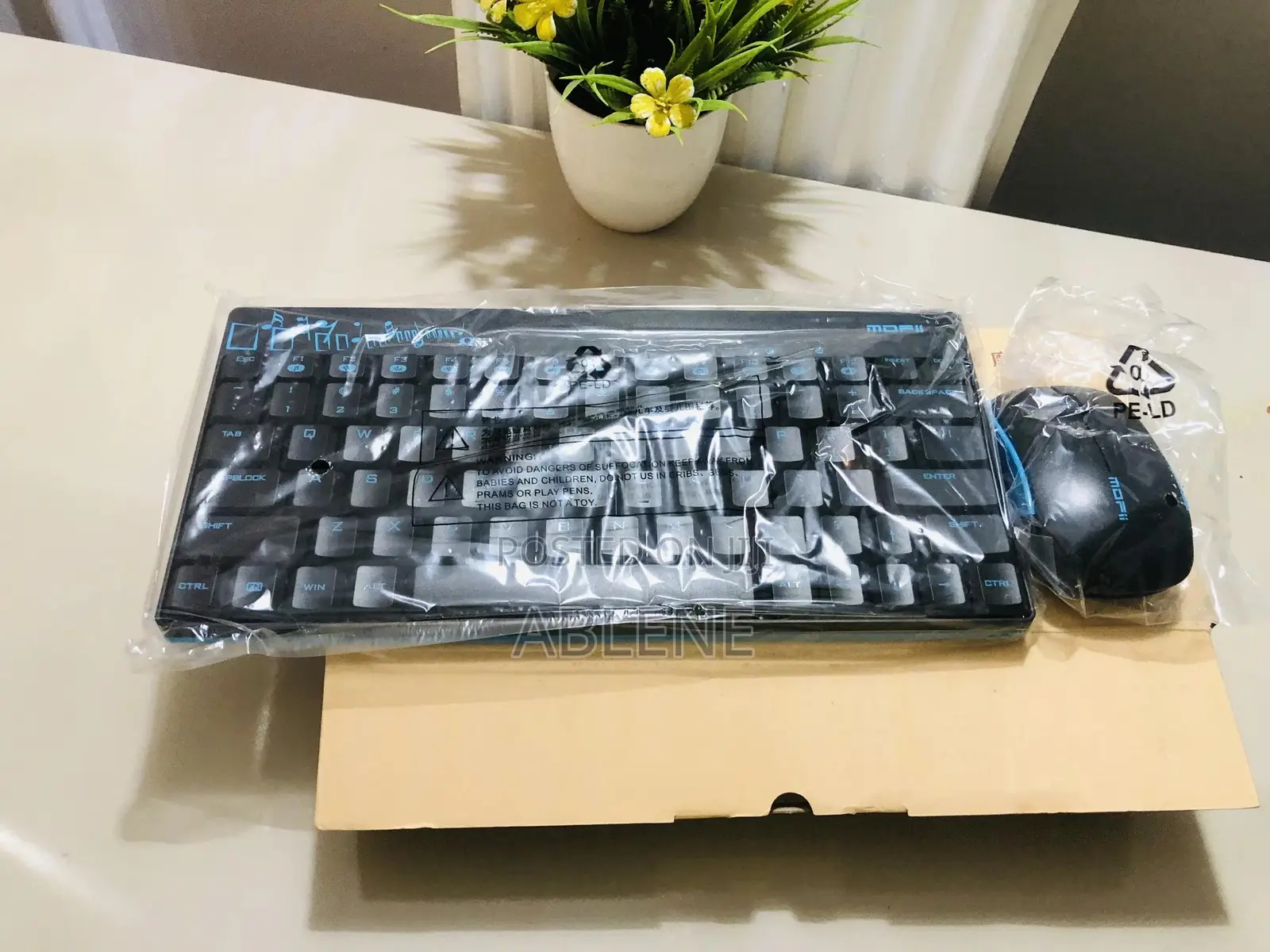 Moffi Wireless Keyboard And Mouse Combo