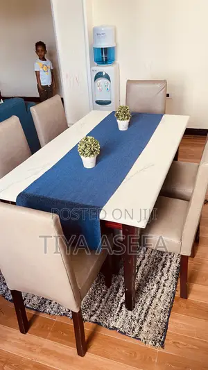 Used Dinning Table