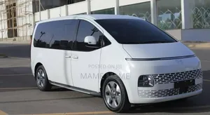New Hyundai Staria 2023 White
