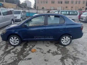 Toyota Platz 2001 Blue
