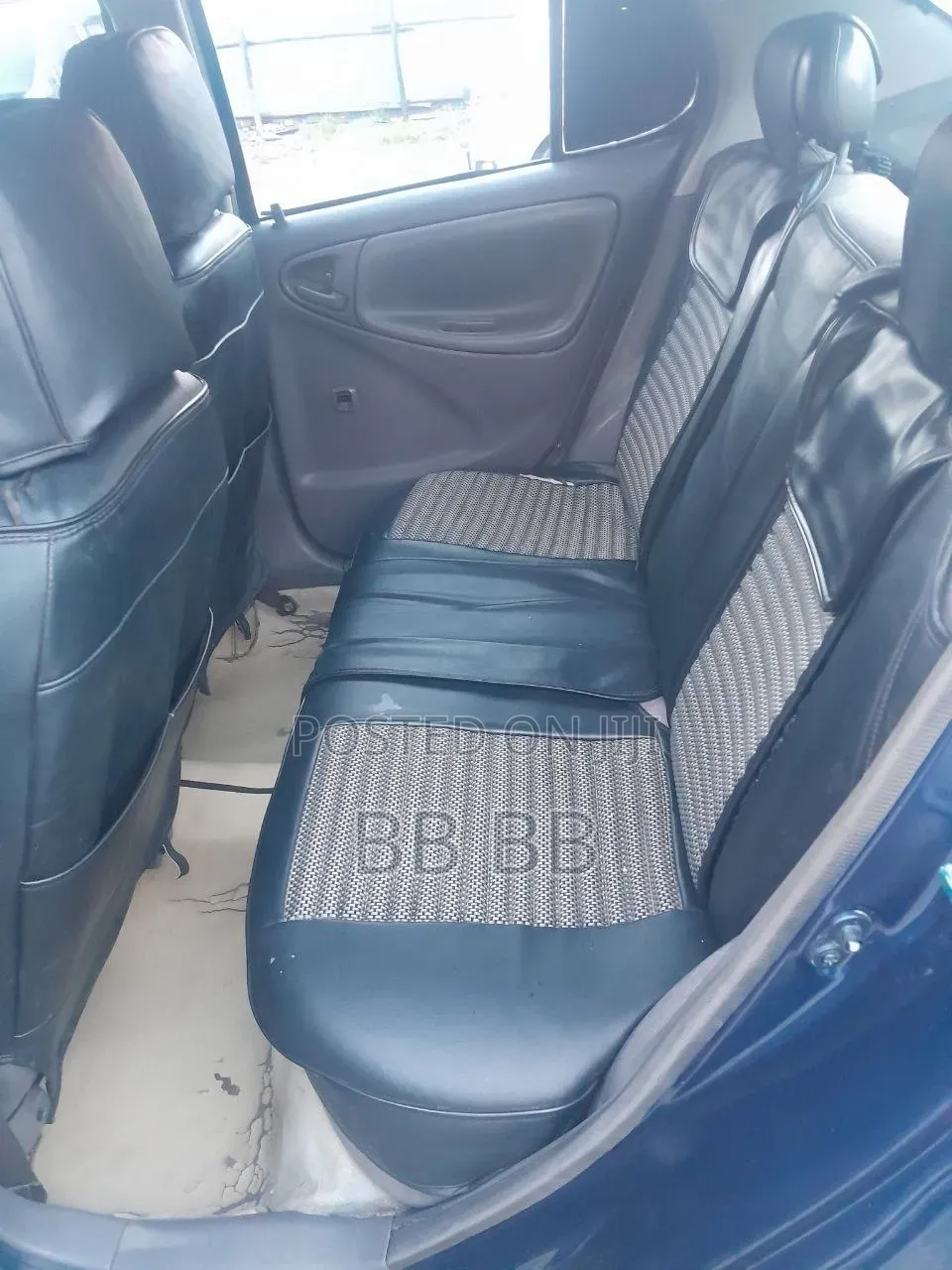 Toyota Platz 2001 Blue