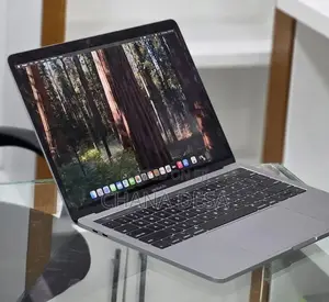 New Laptop Apple MacBook Pro 2019 16GB Intel Core i7 SSD 256GB