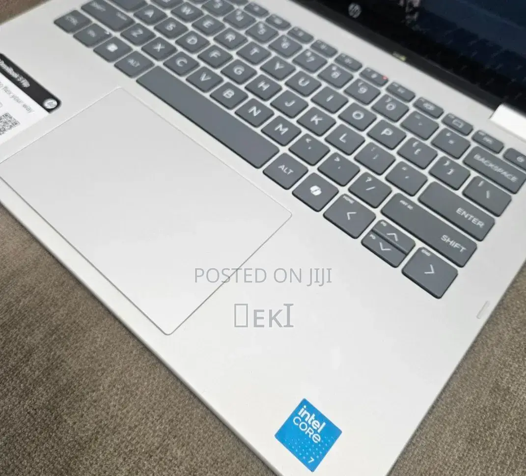 New Laptop HP OmniBook 5 14" 16GB Intel Core 7 SSD 512GB