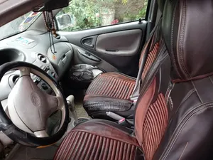 Toyota Platz 2001 Silver