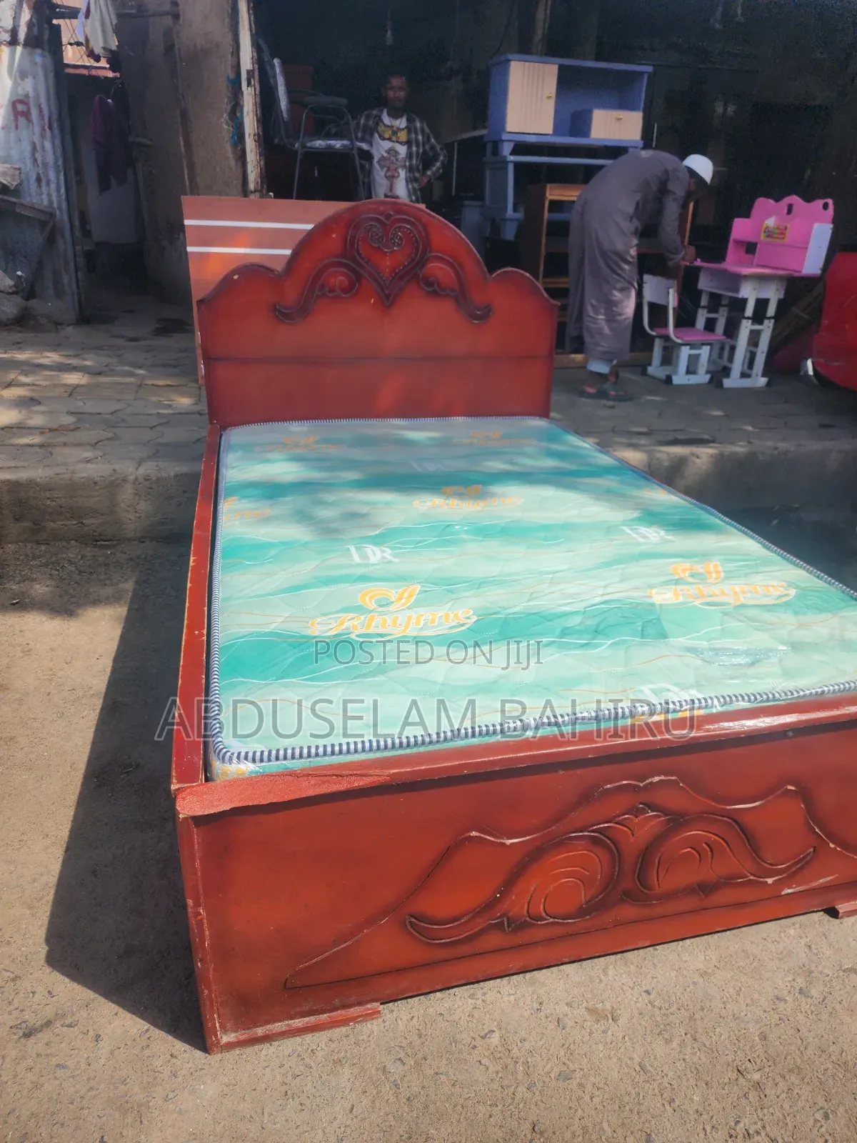 Bed Alga አልጋ