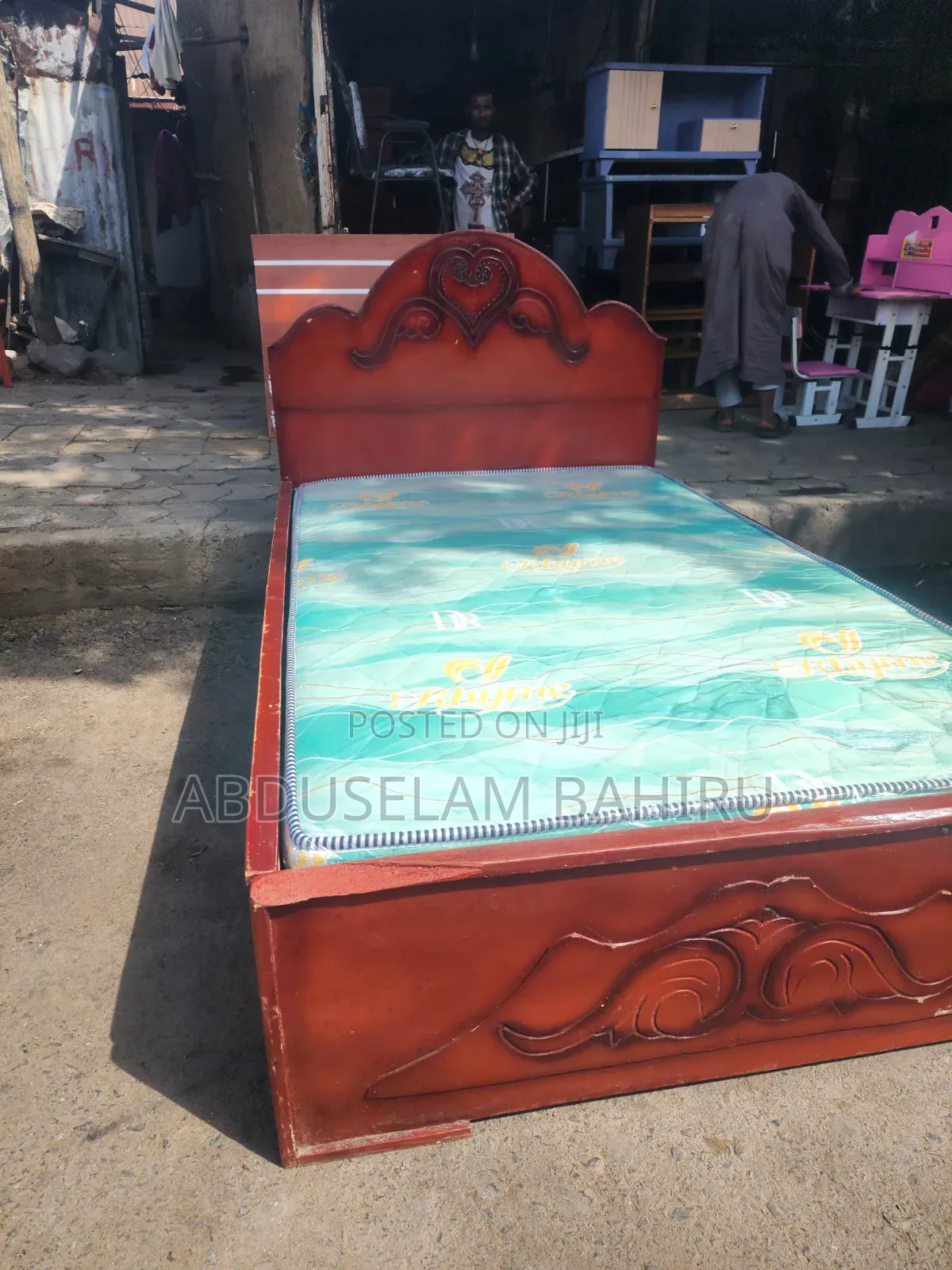 Bed Alga አልጋ