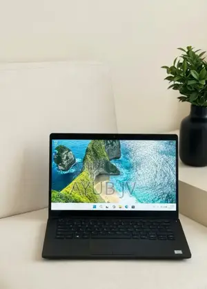 New Laptop Dell Latitude 5300 8GB Intel Core i7 SSD 256GB