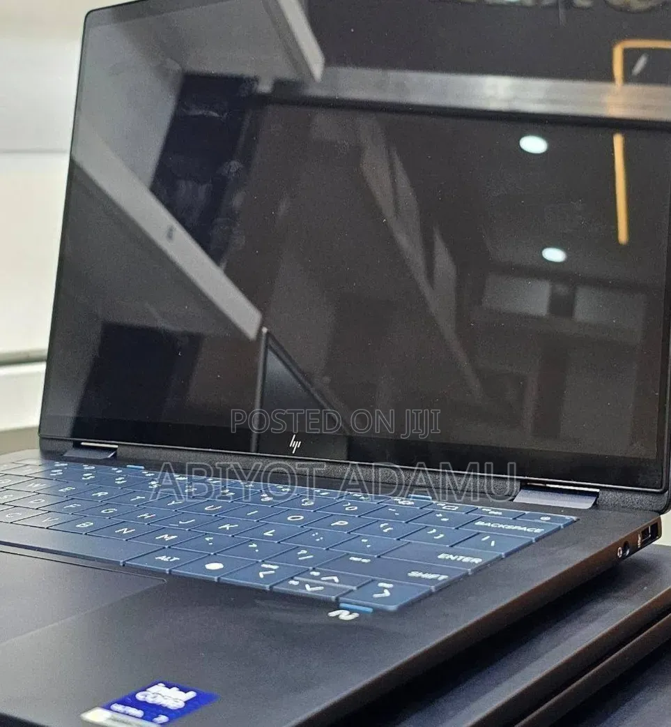 New Laptop HP OmniBook 7 14" 16GB Intel SSD 1T
