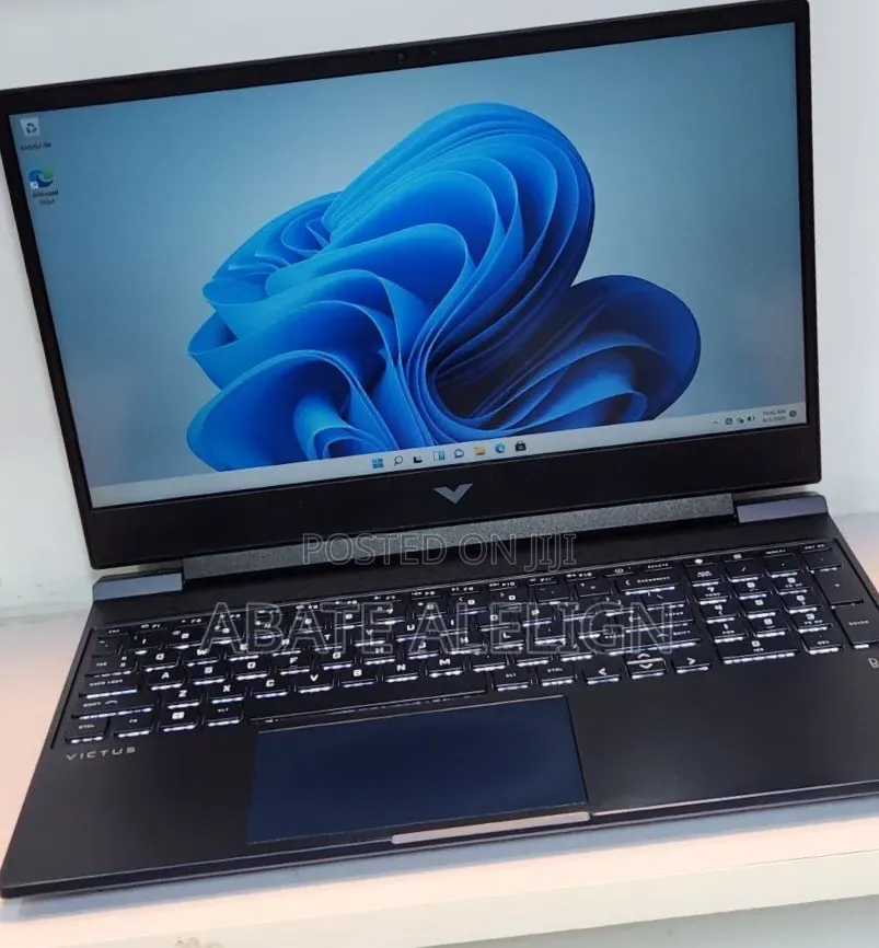 New Laptop HP Victus 15 24GB Intel Core i5 SSD 512GB